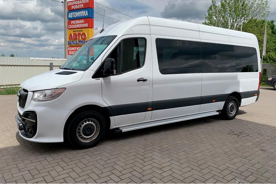 Mercedes Sprinter W907/W910 2018– Bočne stopnice Maya V2 (2 kosa, aluminij) Image
