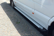 Mercedes Sprinter W907/W910 2018– Stranske stopnice Allmond Grey (2 kosa, aluminij) fotografija 1