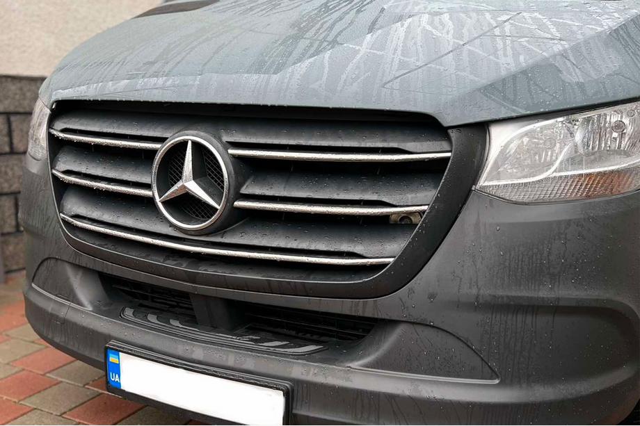 Mercedes Sprinter W907/W910 2018– Letvice za rešetko (5 kos, nerjavno jeklo) OmsaLine - italijansko nerjavno jeklo Image