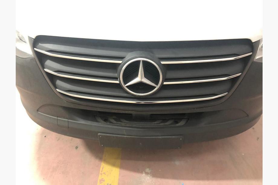 Mercedes Sprinter W907/W910 2018– Letvice za rešetko (5 kos, nerjavno jeklo) Fotografija 8