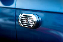 Audi A3 2003–2012 Mrežica za bočni smerni ponavljalnik Oval (2 kos, ABS) fotografija 2