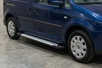 Volkswagen Caddy 2010–2015 Stranske stopnice tipa X5 (2 kosa, aluminij) Maxi medosna razdalja fotografija 1