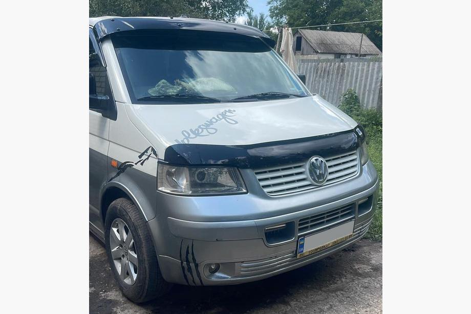 Volkswagen T5 2010–2015 Vizir na vetrobransko steklo (črn sijaj, 5 mm) Image