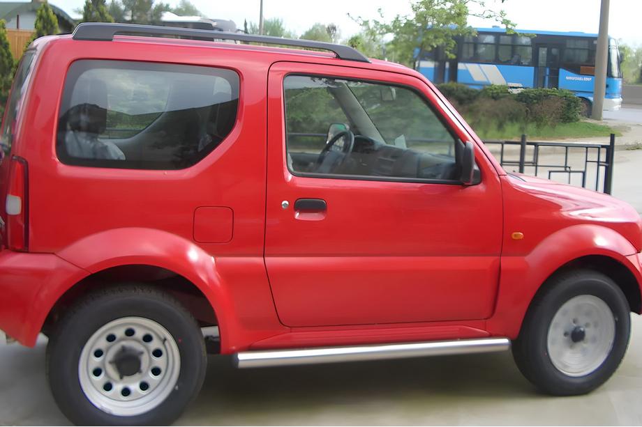 Suzuki Jimny 1998–2018 Stranske cevi (2 kos, nerjaveče jeklo) Fotografija 1