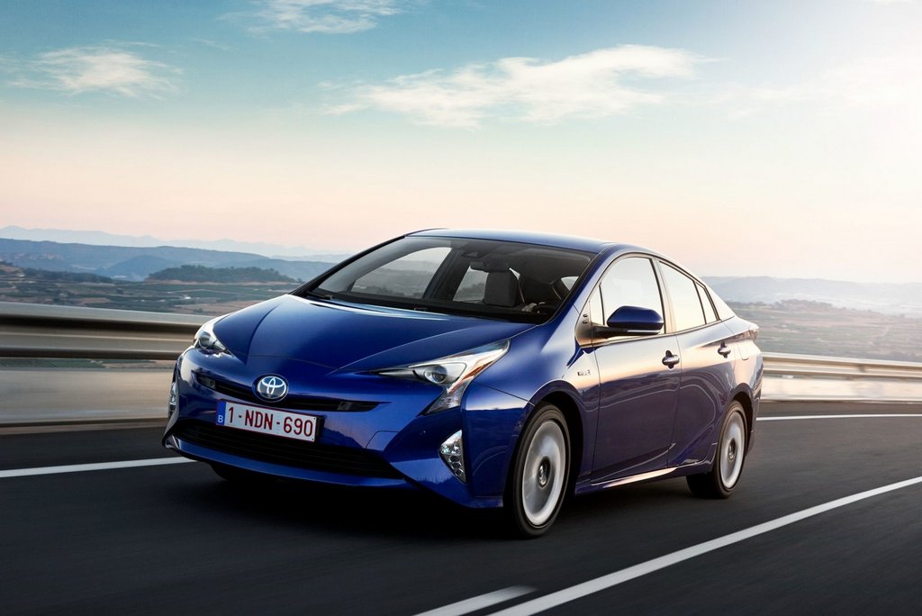 Četrta generacija hibridnega kombilimuzinskega Toyota Prius