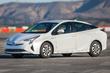 Četrta generacija hibridnega kombilimuzinskega Toyota Prius fotografija 1