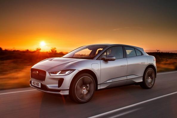 Električni štirikolesno gnani križanec Jaguar I-Pace