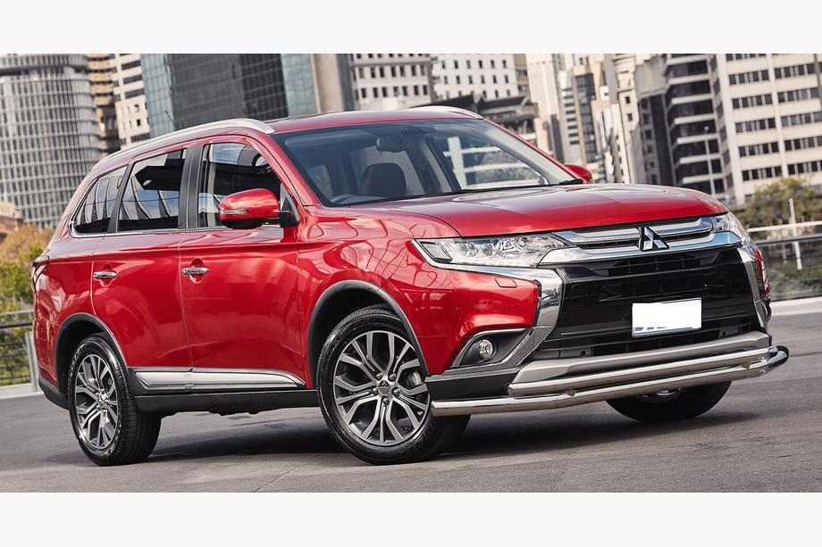 Mitsubishi Outlander 2012–2021 Sprednji zaščitni lok ST014 (nerjavno jeklo) Image