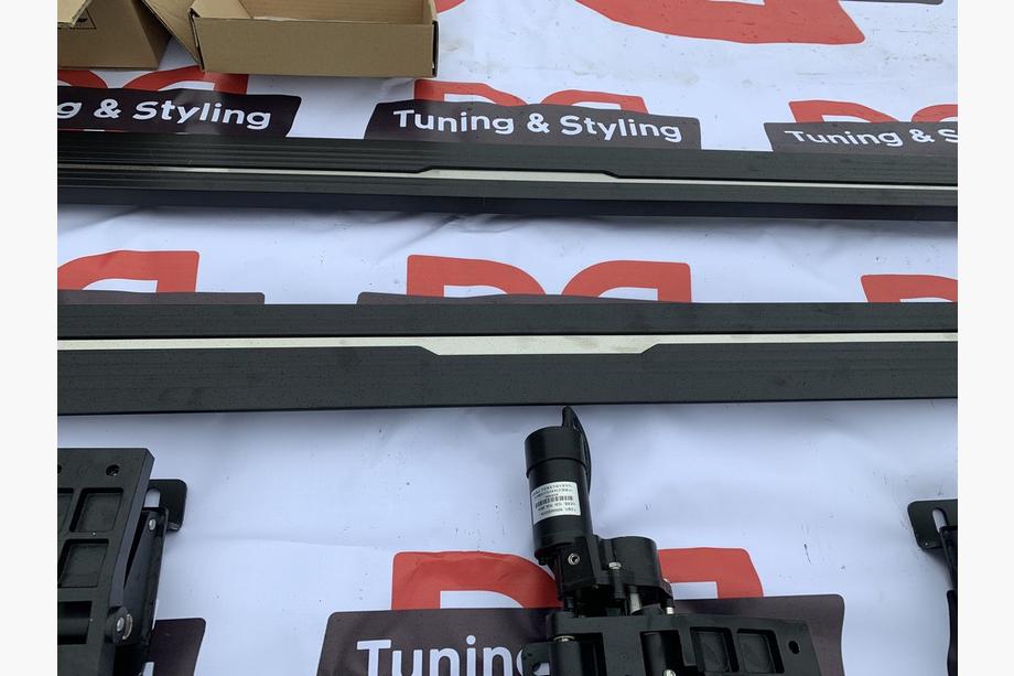 Range Rover Evoque 2012–2018 Izvlečne bočne stopnice (2 kosa, aluminij) Fotografija 11