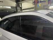 BMW X6 F16 2014–2019 Integrirani strešni nosilci (relingi) kromirani OEM (aluminij, montaža z lepljenjem) fotografija 8