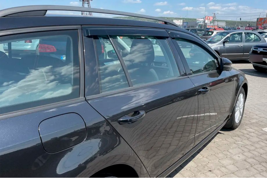 Skoda Octavia III A7 2013–2019 Okenski deflektorji SW (4 kosi, HIC) Fotografija 1