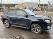 Toyota Rav 4 2006–2013 Strešne sani Skyport (črne) fotografija 2