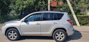 Toyota Rav 4 2006–2013 Strešne sani Skyport (črne) fotografija 3