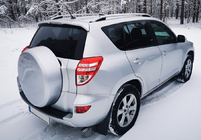 Toyota Rav 4 2006–2013 Strešni relingi Skyport (Sivi) fotografija 2