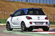 Pregled subkompaktnega kombilimuzinskega modela Opel Adam fotografija 8