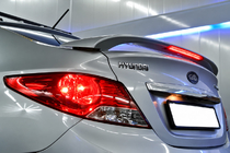 Hyundai Accent 2011–2017 Spojler Niken V2 (za lakiranje) fotografija 2