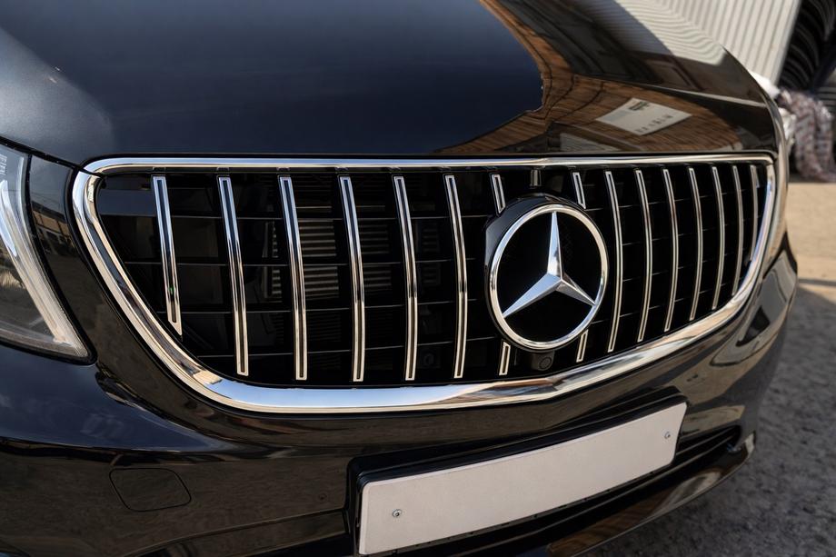 Mercedes Vito/V-razred W447 2014– Sprednja maska hladilnika GT Panamericana Chrome (2014-2023 za Vito W447) Fotografija 2