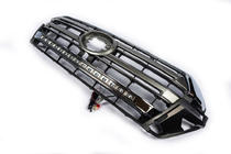 Toyota Land Cruiser 200 2007–2021 Sprednja maska 2016-2021 (LED) fotografija 3