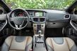 Pregled terenske različice kombilimuzine Volvo V40 Cross Country fotografija 4