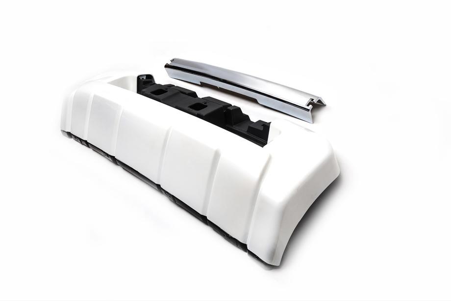 Toyota Land Cruiser 200 2007–2021 Sprednji lip spojler 2012-2016 (EA-style, brez spodnjega krila) Črna barva Fotografija 3