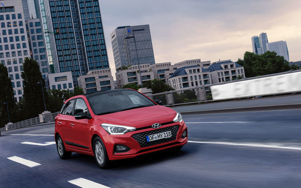Prenovljena petvratna kombilimuzina Hyundai i20 (drugi pregled)