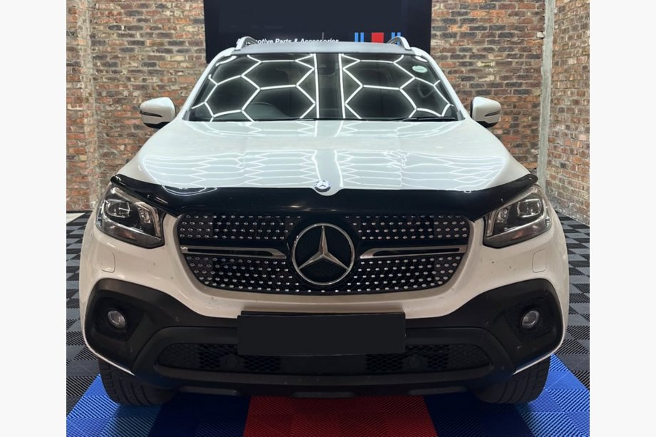 Mercedes X class 2017–2020 Sprednja maska Diamond Image