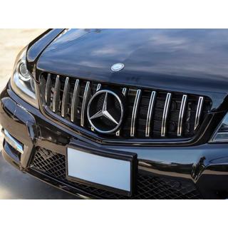 Sprednja maska hladilnika GT Panamericana Mercedes razred C W204 2007–2015 fotografija 3