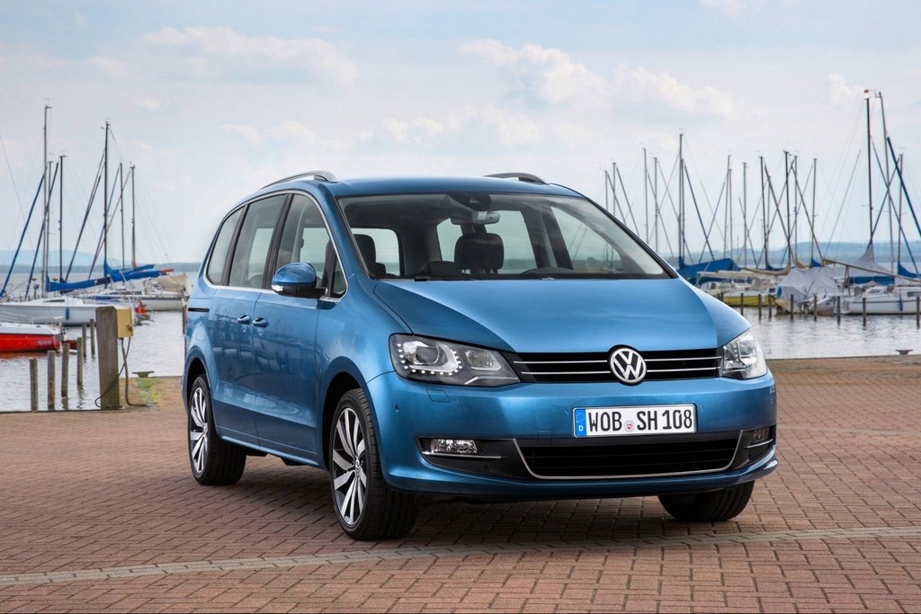 Osveženi enoprostorec Volkswagen Sharan druge generacije