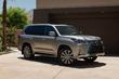 Pregled posodobljenega SUV-ja Lexus LX fotografija 9