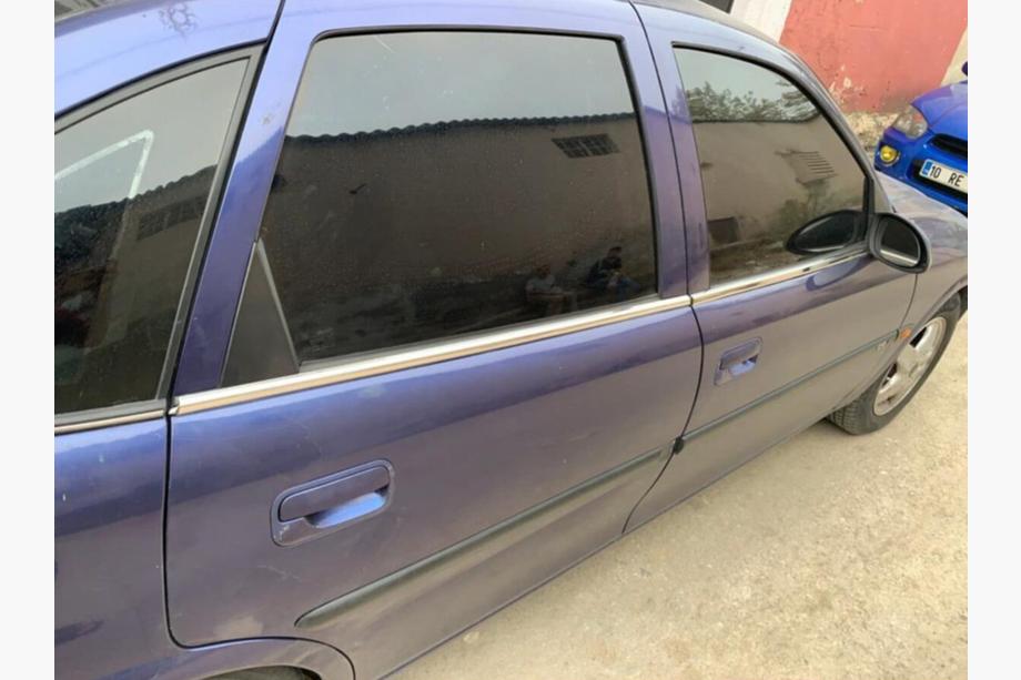 Opel Vectra B 1995–2002 Okenske obrobe (4 kosi, nerjavno jeklo) Image