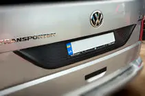Volkswagen T6 2015–2024 Plastična obloga pokrova prtljažnika fotografija 1
