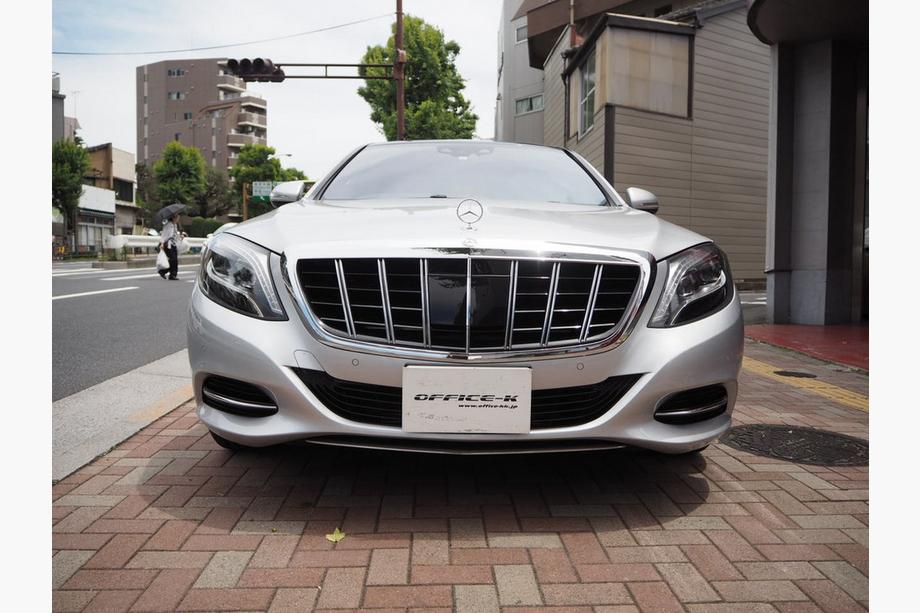 Mercedes S-class W222 2013–2022 Maska hladilnika GT Panamericana (iz vitrine) Image