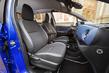 Pregled hibridne različice kombilimuzine Toyota Yaris Hybrid fotografija 4