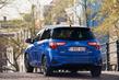 Pregled hibridne različice kombilimuzine Toyota Yaris Hybrid fotografija 10