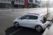 Kompaktni mestni kombilimuzina Peugeot 108 fotografija 10