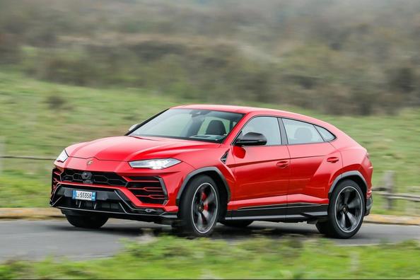 Pregled križanca Lamborghini Urus