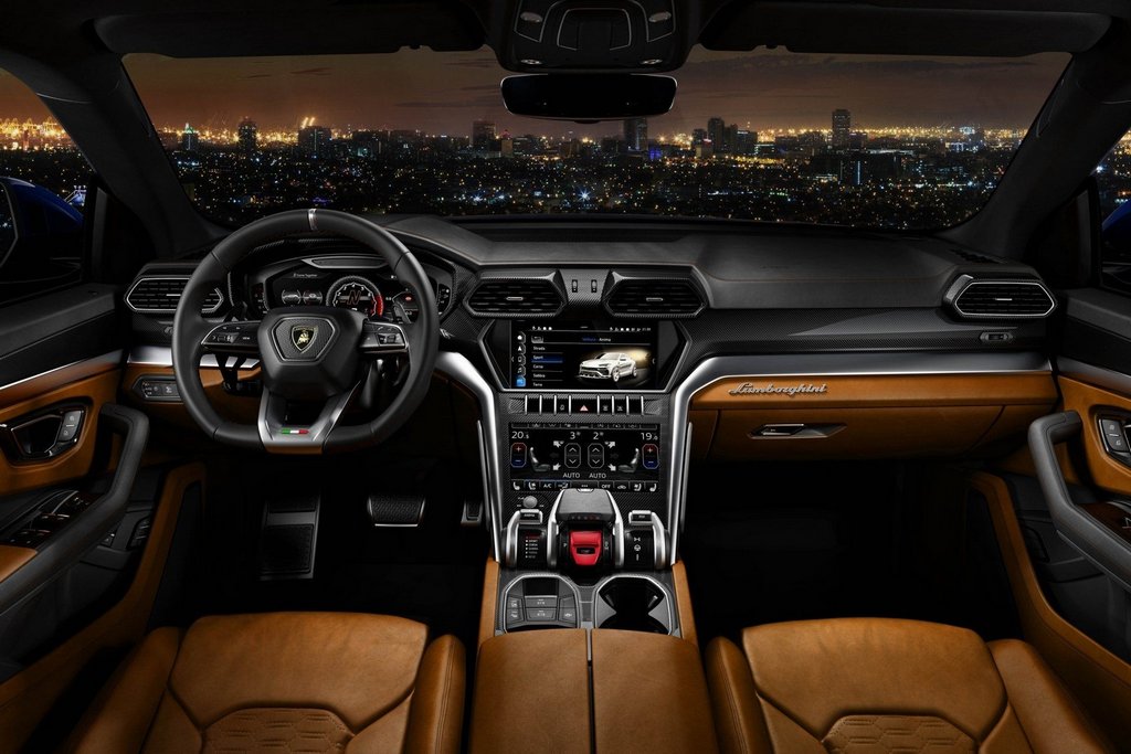 Pregled križanca Lamborghini Urus