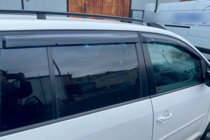 Volkswagen Touran 2010–2015 Deflektorji oken (4 kosi, HIC) fotografija 10