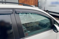 Volkswagen Touran 2010–2015 Deflektorji oken (4 kosi, HIC) fotografija 11
