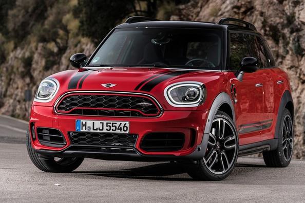 Pregled kompaktnega crossoverja MINI Countryman JCW