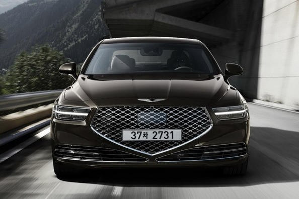Pregled premijske limuzine Genesis G90