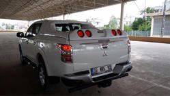Mitsubishi L200 2015–2024 Strešni kovček (Grandbox) fotografija 4