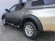 Mitsubishi L200 2015–2024 Zaščitne letve za vrata OmsaLine (ABS) fotografija 2