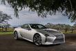 Pregled športnega kupeja Lexus LC 500 fotografija 12
