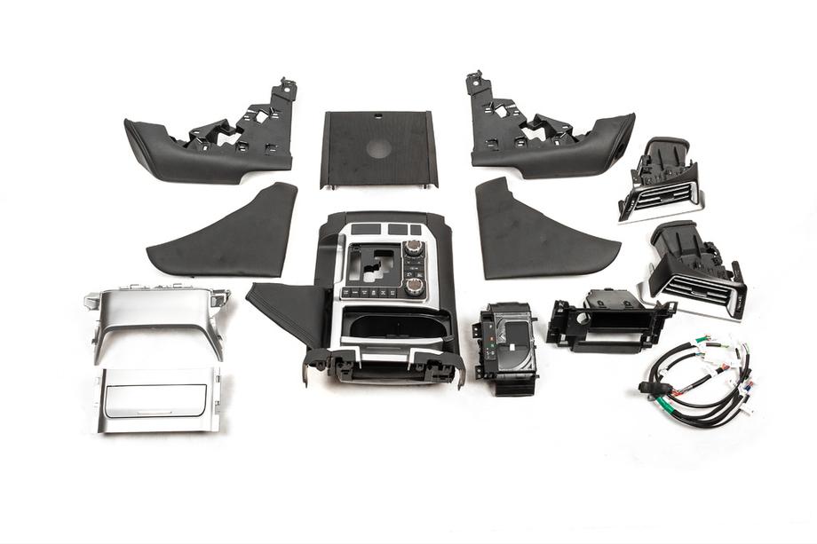 Toyota Land Cruiser 200 2007–2021 Komplet za nadgradnjo notranjosti za leto 2016 Image