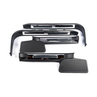 Plastične obloge pragov z osvetlitvijo (črne) Toyota Land Cruiser 200 2007–2021 fotografija 4