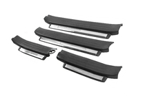 Toyota Land Cruiser Prado 150 2009–2023 Zaščitne letve pragov z osvetlitvijo (črne) fotografija 1