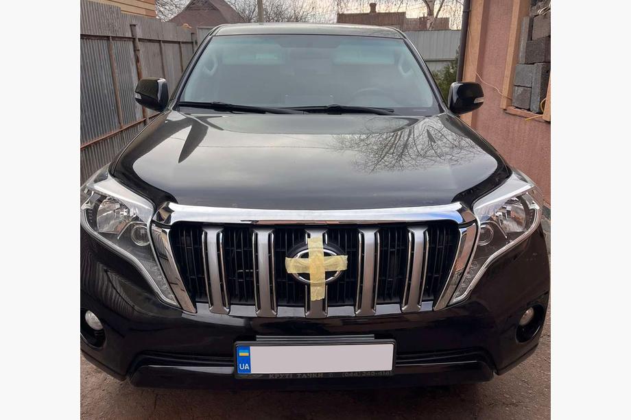 Toyota Land Cruiser Prado 150 2009–2023 Mreža hladilnika 2013-2017 (standard) Fotografija 2