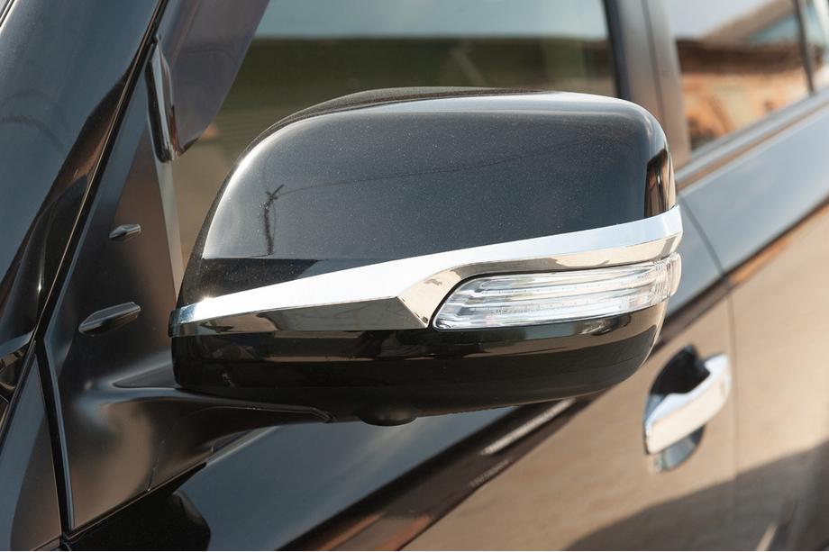 Toyota Land Cruiser Prado 150 2009–2023 Kromirani trakovi za ogledala (2 kos) Image