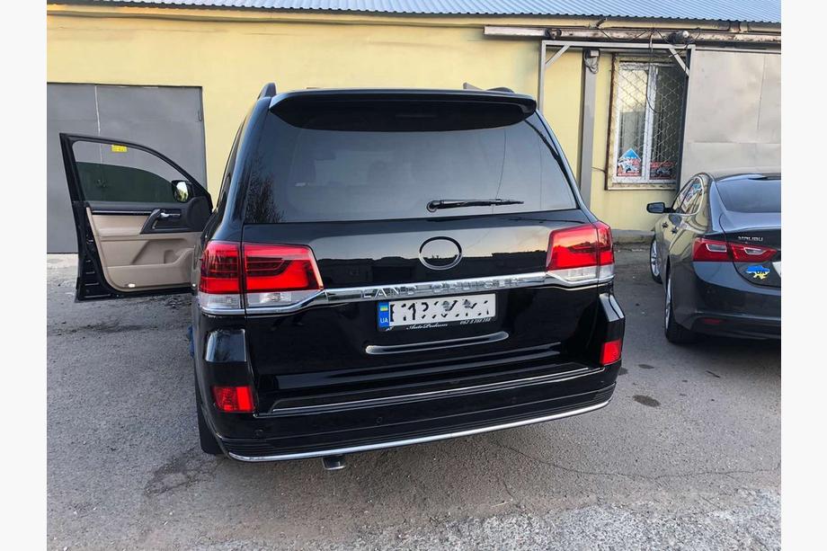 Toyota Land Cruiser 200 2007–2021 Facelift komplet iz LC200 2008-2015 na 2019 Executive Fotografija 9